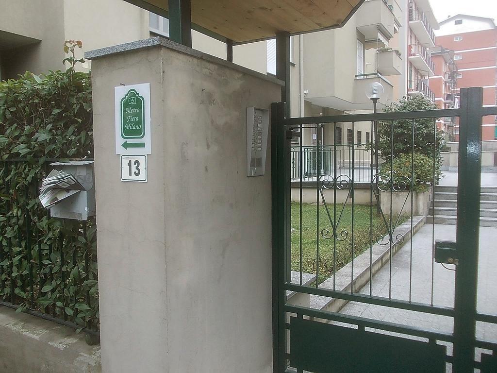 Affittacamere Metro Fiera Pero Kültér fotó